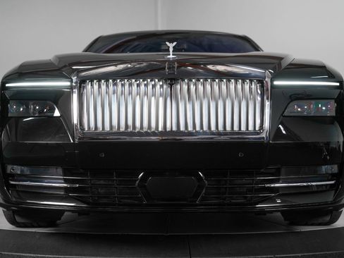 Used 2024 Rolls-Royce Spectre w/ Spectre Launch Package AWD/4WD image 18