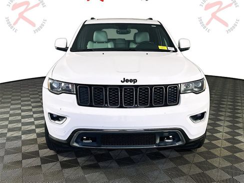 Used 2018 Jeep Grand Cherokee Limited image 2