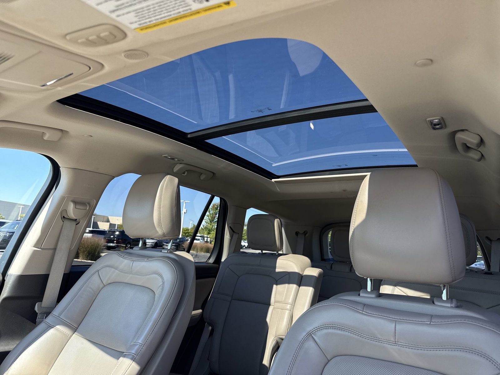 Used 2021 Lincoln Aviator Reserve w/ Equipment Group 201A AWD/4WD image 23