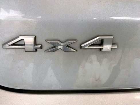 Used 2025 Jeep Compass Limited AWD/4WD image 9