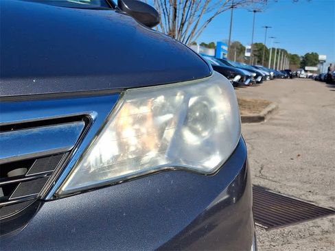 Used 2014 Toyota Camry XLE image 9