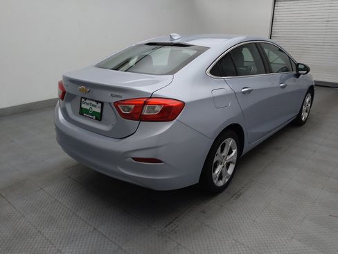 Used 2017 Chevrolet Cruze Premier FWD image 9