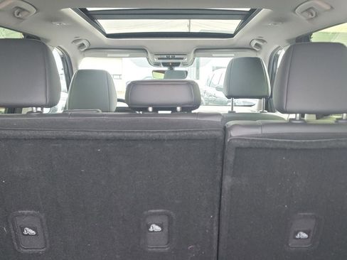 Certified 2023 Nissan Rogue SL w/ SL Premium Package image 9