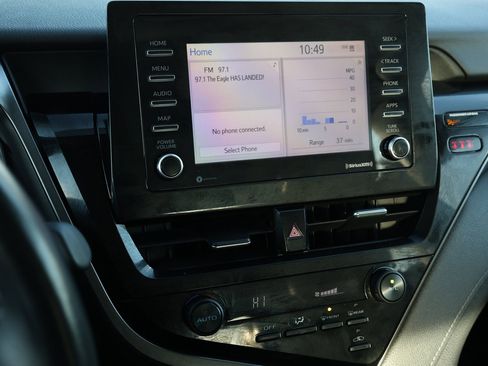 Used 2021 Toyota Camry SE image 20