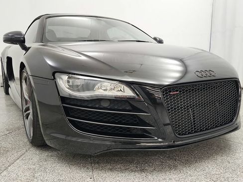 Used 2011 Audi R8 V10 w/ Enhanced Leather Pkg AWD/4WD image 13