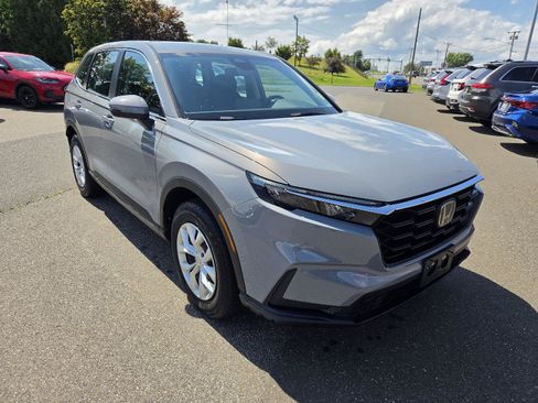 Used 2023 Honda CR-V LX image 1