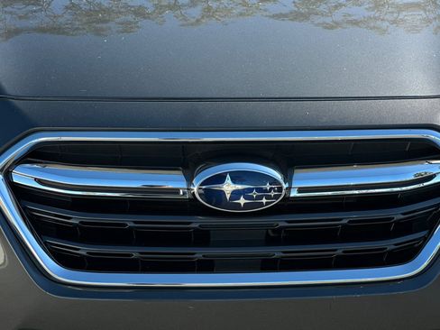 Used 2018 Subaru Outback 2.5i Limited w/ Popular Package #2 image 12