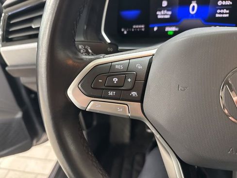 Certified 2022 Volkswagen Jetta SE image 13