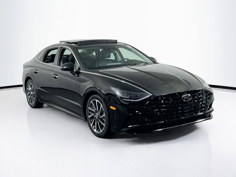 Used 2023 Hyundai Sonata Limited image 3