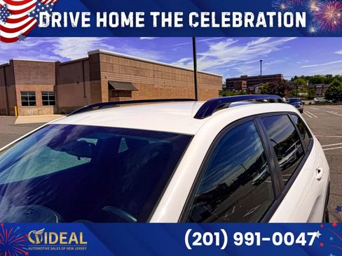 Used 2016 Jeep Cherokee Latitude w/ Cold Weather Group AWD/4WD image 25