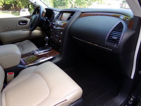 Used 2018 Nissan Armada Platinum w/ Captain Seat Package RWD image 31