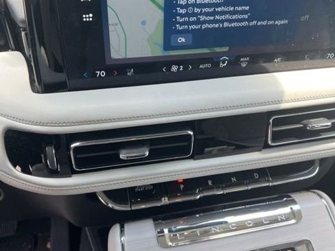 Used 2025 Lincoln Aviator Reserve w/ Illumination Package AWD/4WD image 8