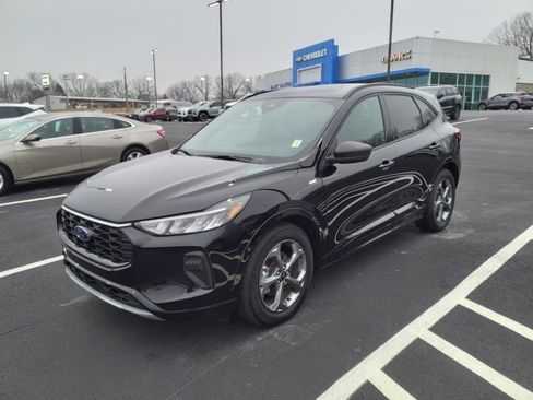 Used 2024 Ford Escape ST-Line image 3