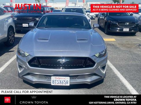 Used 2020 Ford Mustang GT RWD image 2