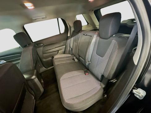 Used 2017 GMC Terrain SLE w/ Convenience Package AWD/4WD image 28