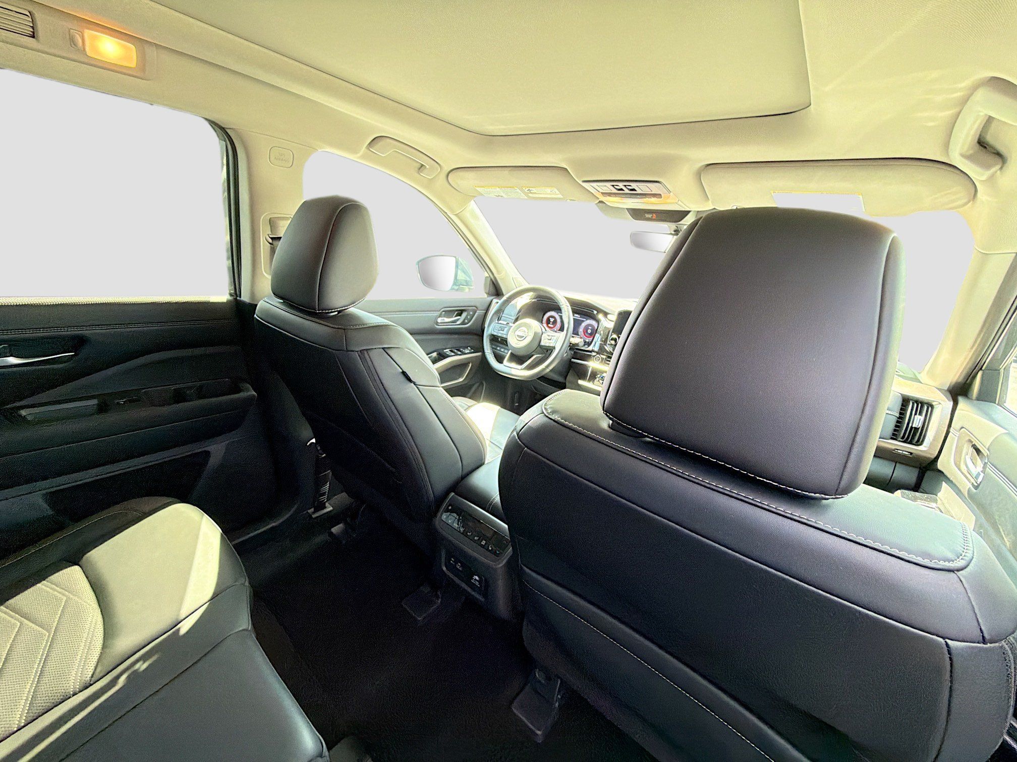 Used 2024 Nissan Pathfinder Platinum w/ Cargo Package FWD image 30
