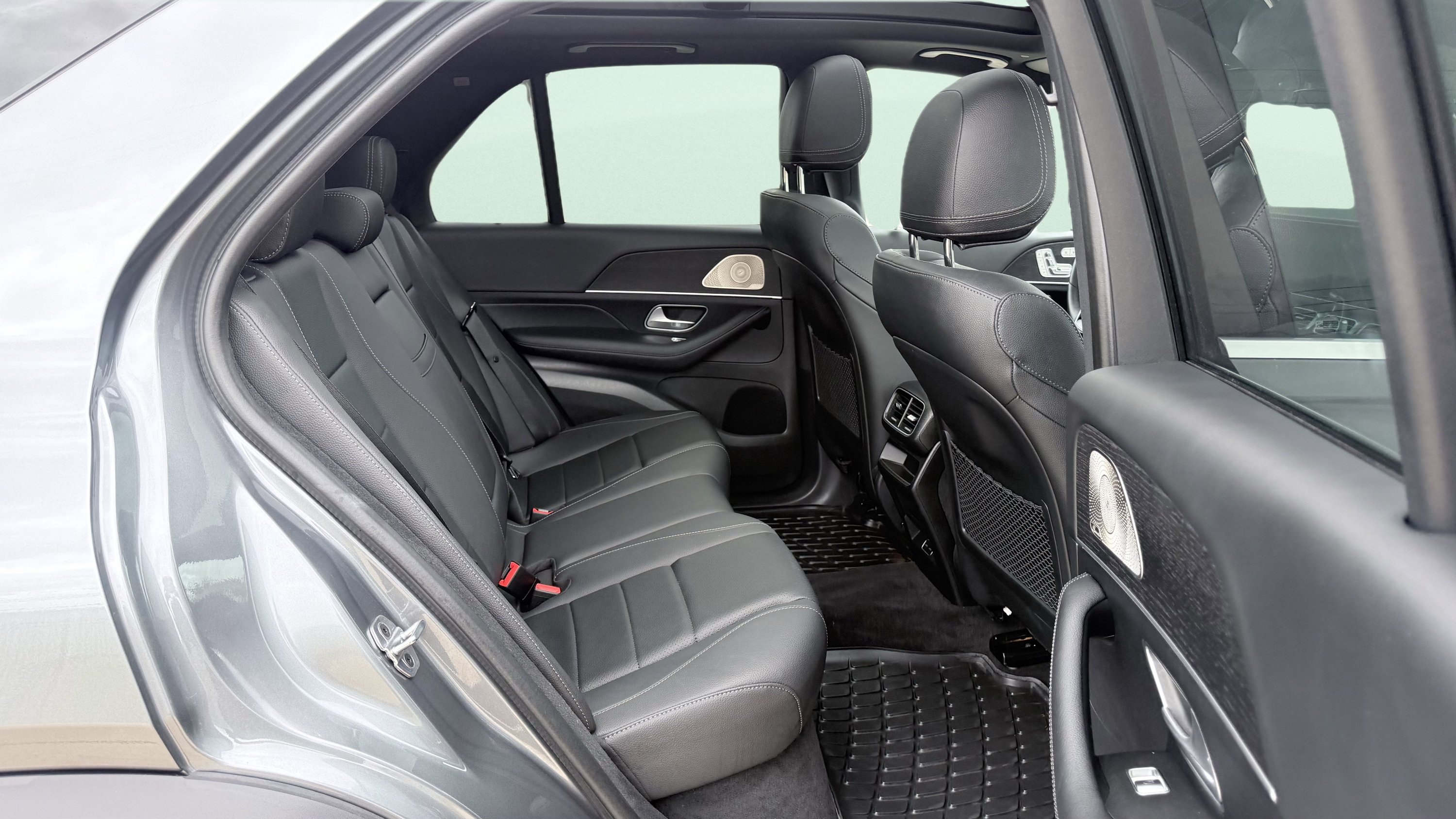 Used 2025 Mercedes-Benz GLE 450e 4MATIC image 39