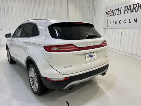 Used 2017 Lincoln MKC Select w/ Select Plus Package image 4