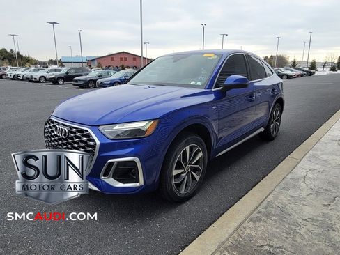 Used 2023 Audi Q5 2.0T Premium w/ Convenience Package image 9