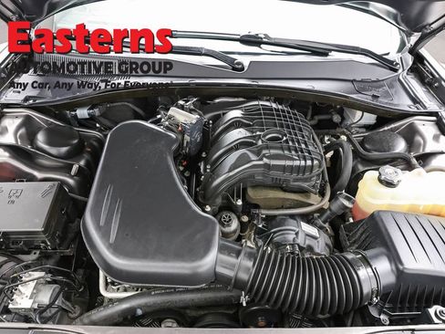 Used 2023 Chrysler 300 S RWD image 7