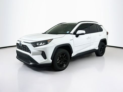 Used 2020 Toyota RAV4 LE w/ All Weather Liner Package AWD/4WD image 3