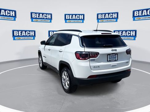 Used 2024 Jeep Compass Latitude AWD/4WD image 6