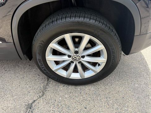 Used 2017 Volkswagen Tiguan Wolfsburg Edition AWD/4WD image 11