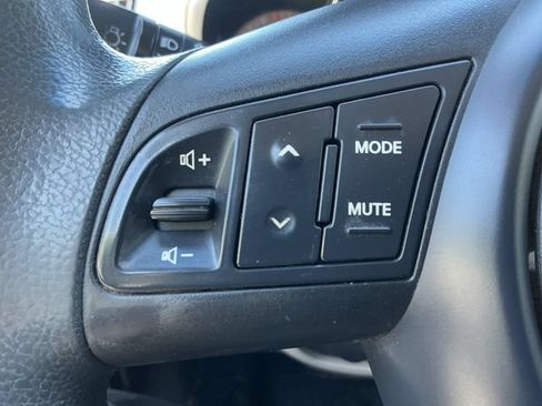 Used 2010 Kia Forte EX FWD image 17