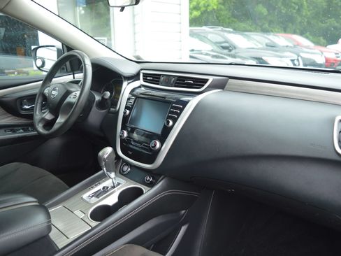 Used 2016 Nissan Murano SV AWD/4WD image 29