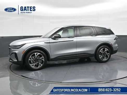 New 2025 Lincoln Nautilus Premier w/ Equipment Group 102A image 7