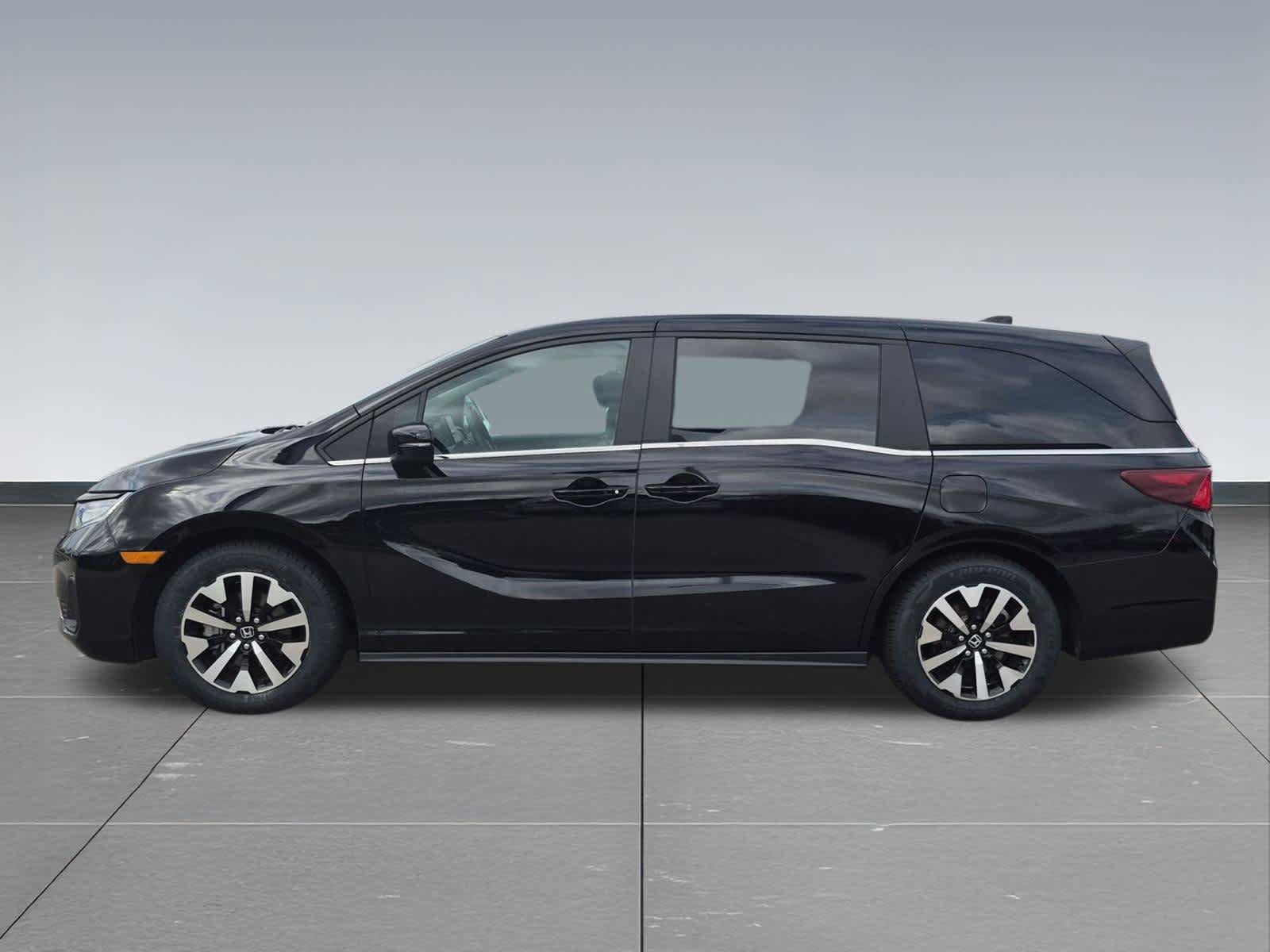 Certified 2025 Honda Odyssey EX-L image 3