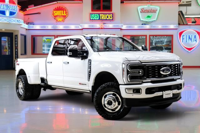 Used 2026 Ford F350 Platinum w/ Platinum Plus Package AWD/4WD image 1