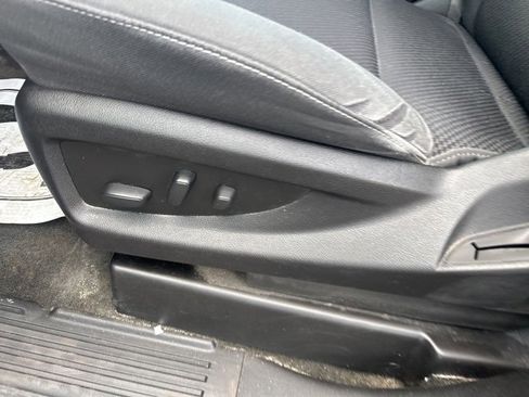 Used 2018 Chevrolet Silverado 1500 LT w/ All Star Edition image 13