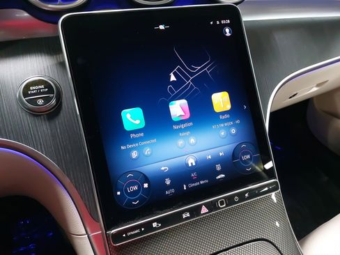 Certified 2025 Mercedes-Benz C 300 Sedan image 23