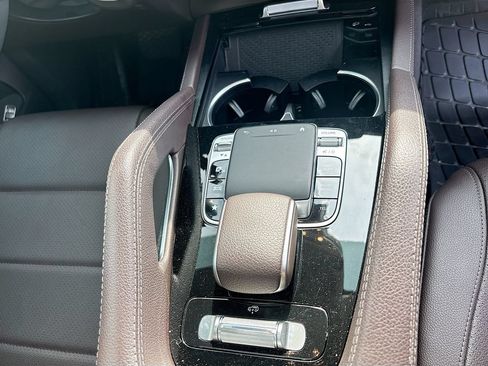 Used 2020 Mercedes-Benz GLS 450 4MATIC image 27