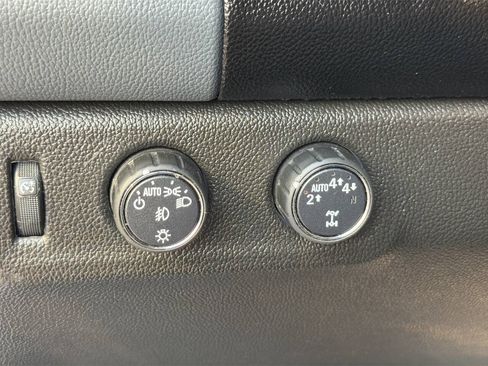 Used 2019 Chevrolet Colorado Z71 AWD/4WD image 44