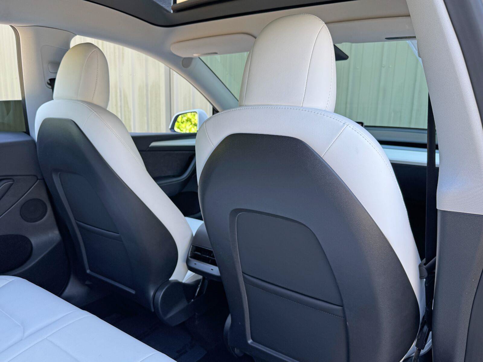 Used 2023 Tesla Model Y Performance AWD/4WD image 36