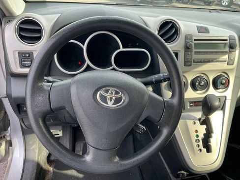 Used 2010 Toyota Matrix image 10