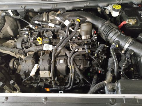 Used 2020 Ford Edge SE FWD image 30