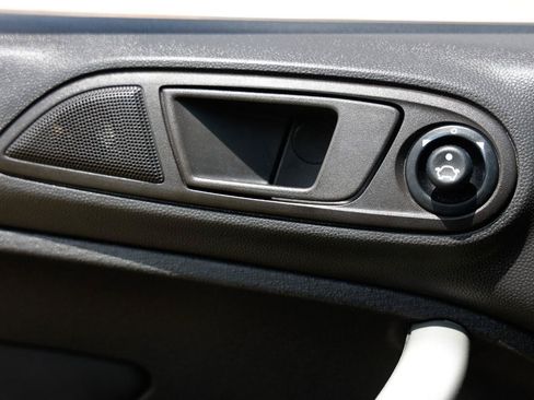 Used 2012 Ford Fiesta SE FWD image 36