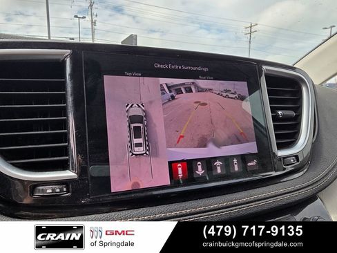 Used 2022 Chrysler Pacifica Limited FWD image 18