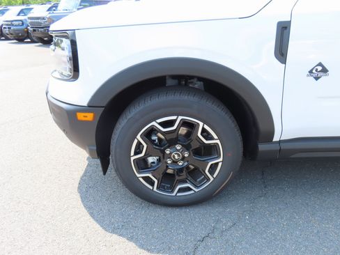 New 2025 Ford Bronco Sport Outer Banks w/ Outer Banks Tech Package+ image 4