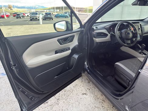 Used 2025 Subaru Forester image 13