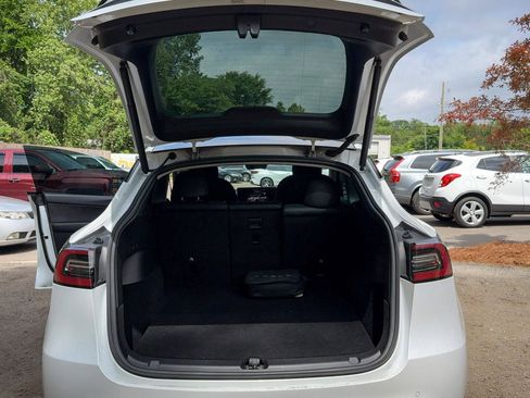 Used 2022 Tesla Model Y Performance AWD/4WD image 7