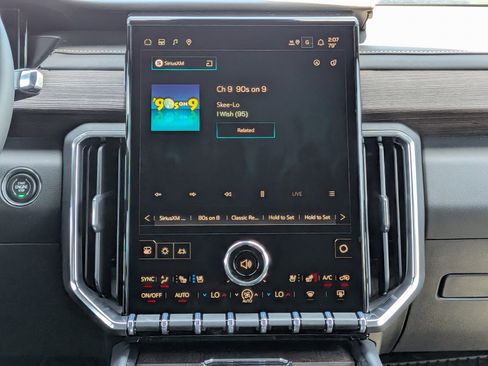 New 2026 GMC Acadia Denali image 19