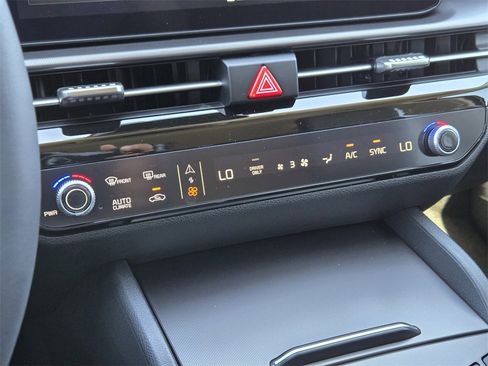 New 2026 Kia Sportage EX image 14