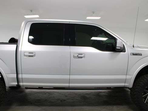 Used 2018 Ford F150 Lariat image 11