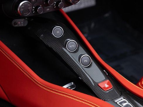 Used 2016 Ferrari California T image 40