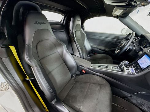 Used 2021 Porsche 718 Boxster Spyder w/ Light Design Package image 21