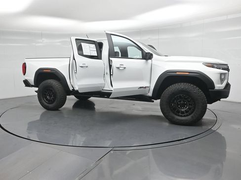 Used 2024 GMC Canyon AT4X w/ AT4X AEV Edition AWD/4WD image 33